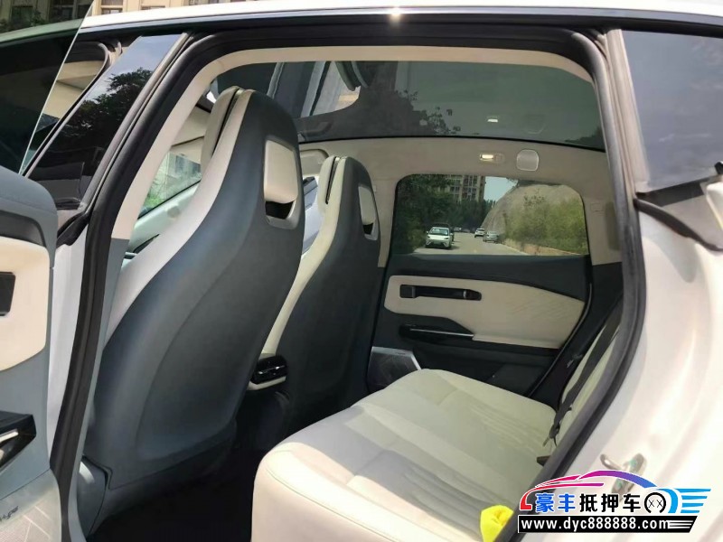 23年埃安昊铂轿车抵押车出售