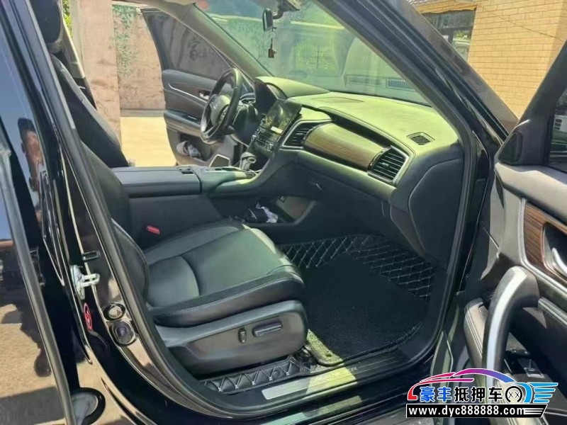 18年本田冠道轿车抵押车出售