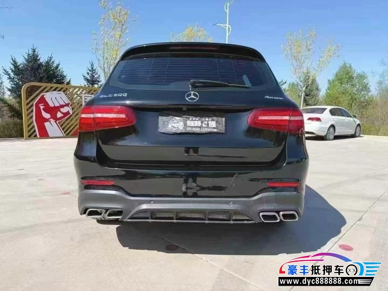 18年奔驰GLC轿车抵押车出售