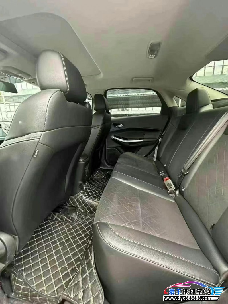 20年福特福睿斯轿车抵押车出售