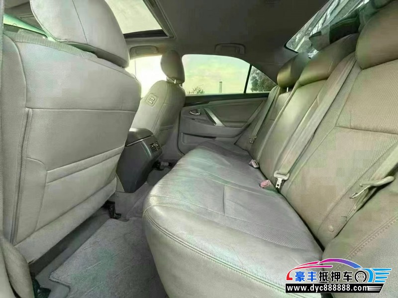 14年丰田凯美瑞轿车抵押车出售