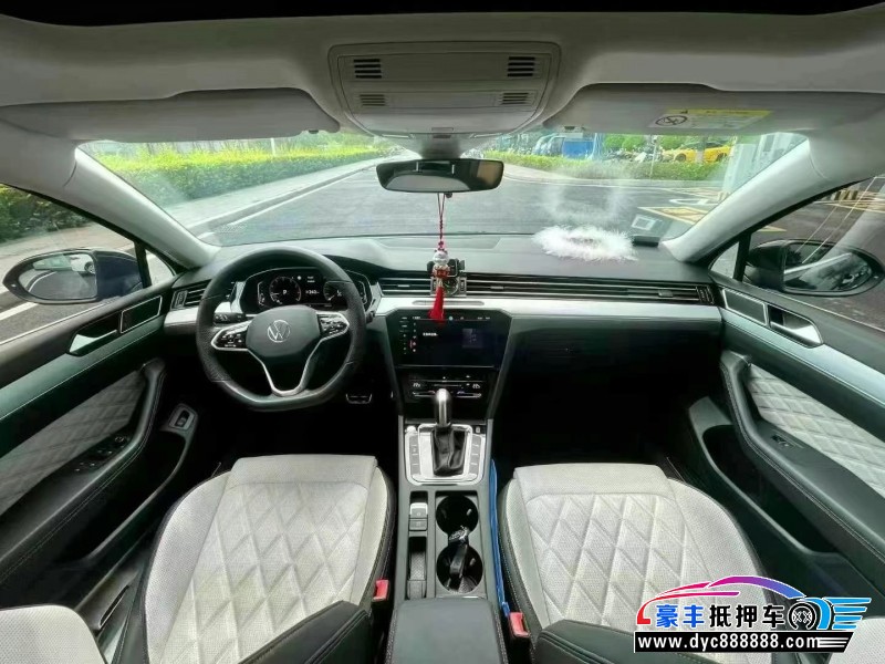 24年大众迈腾轿车抵押车出售