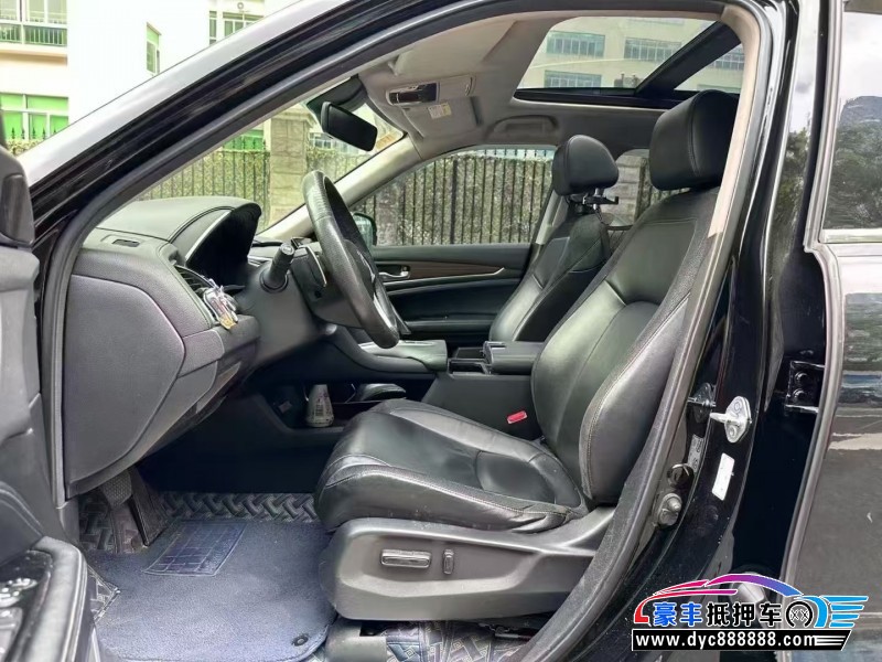 19年本田冠道轿车抵押车出售