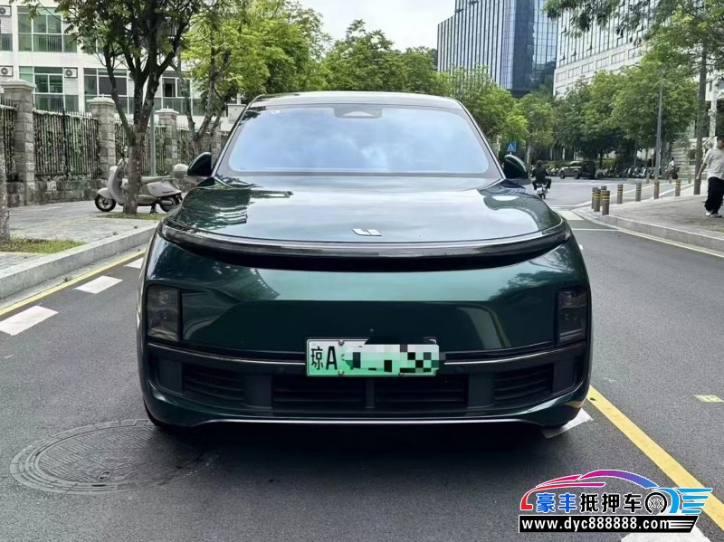 23年理想L8轿车抵押车出售