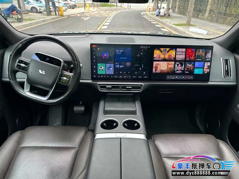 23年理想L8轿车抵押车出售