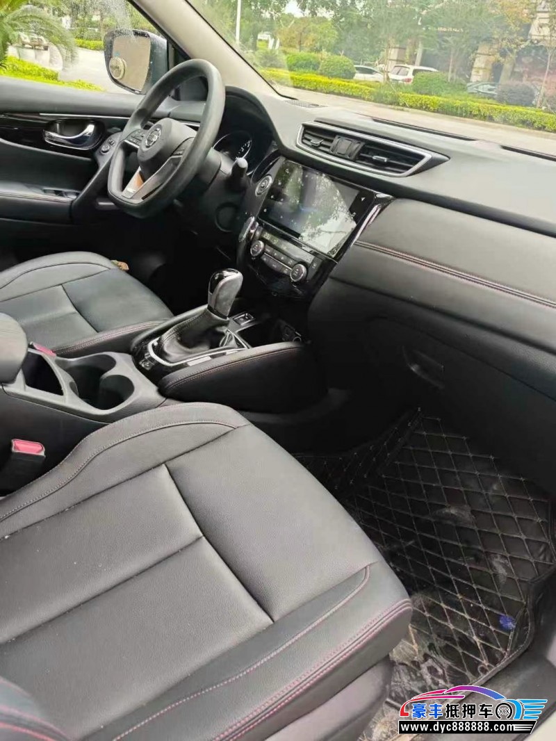 22年日产逍客轿车抵押车出售