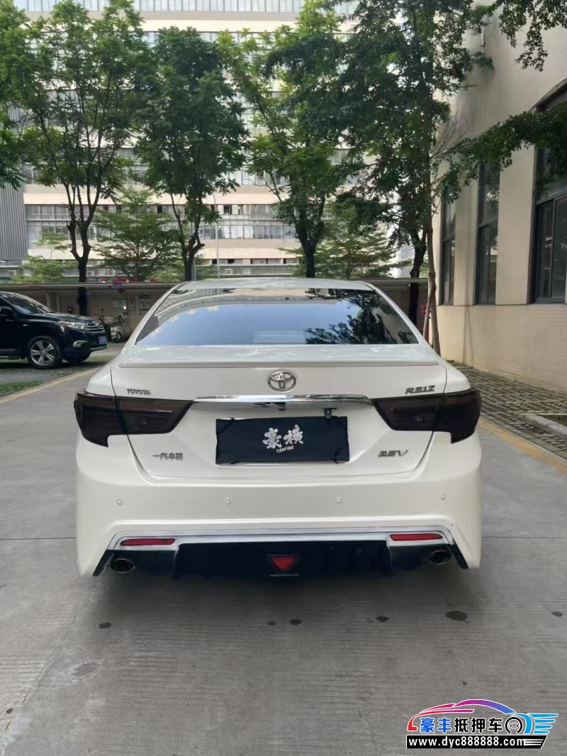 14年丰田锐志轿车抵押车出售