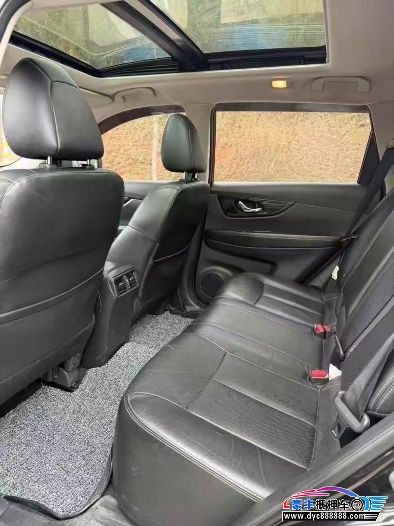 20年日产奇骏轿车抵押车出售