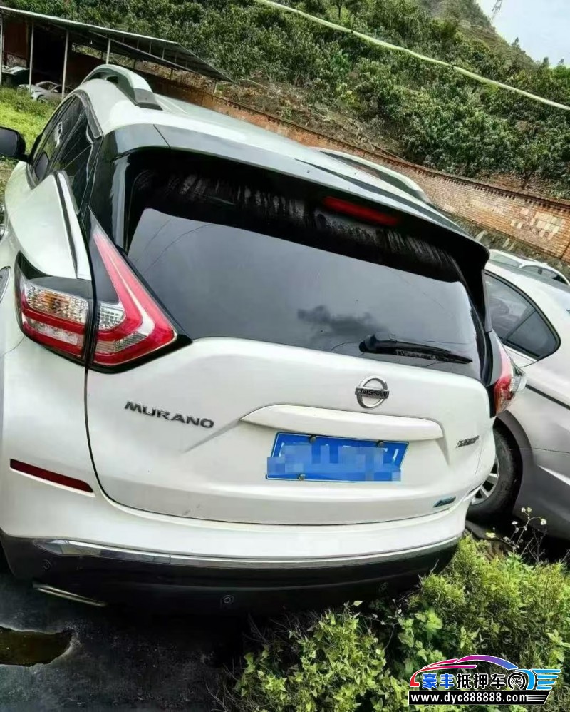 21年日产楼兰轿车抵押车出售