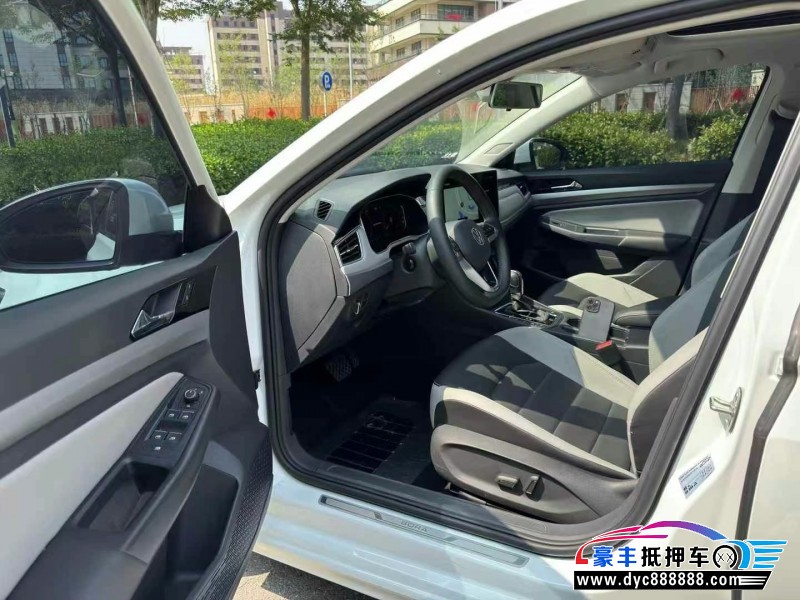 23年大众宝来轿车抵押车出售