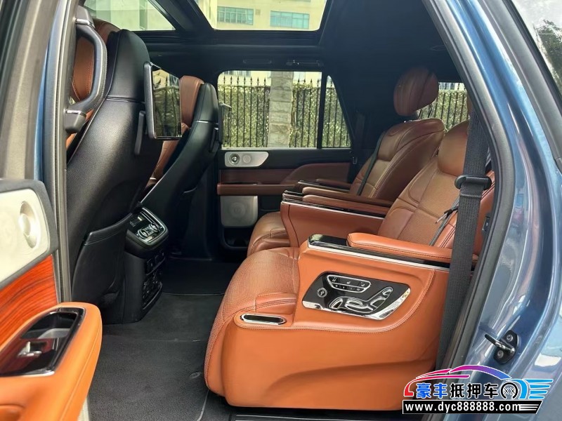 18年林肯领航员轿车抵押车出售