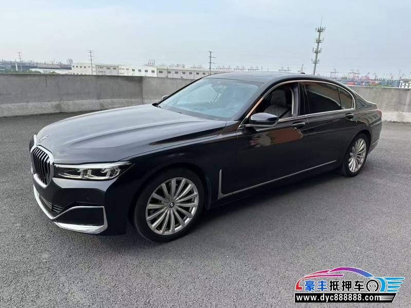 21年宝马7系轿车抵押车出售