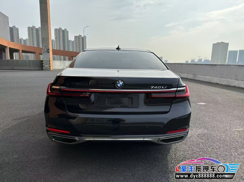 21年宝马7系轿车抵押车出售