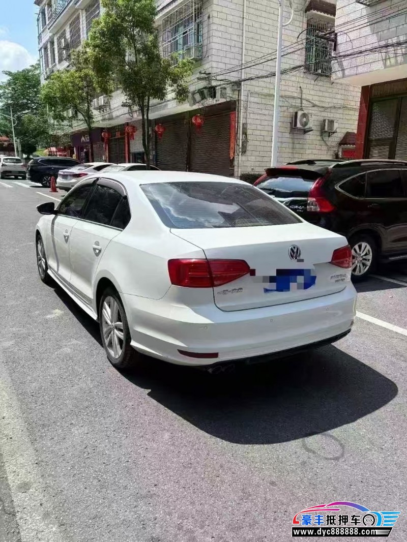 18年大众速腾轿车抵押车出售