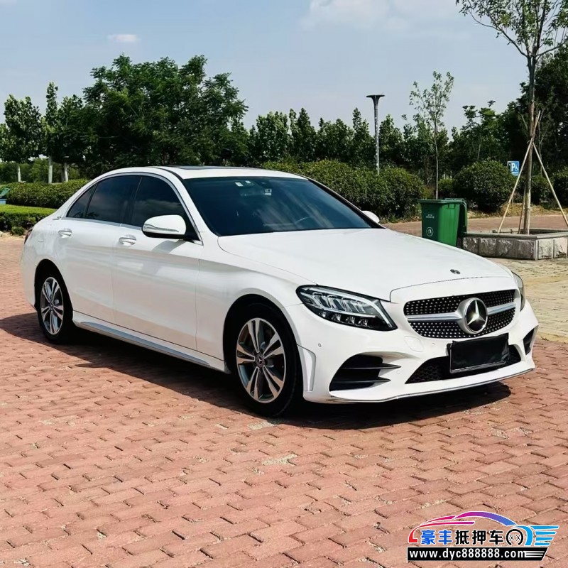 19年奔驰C轿车抵押车出售
