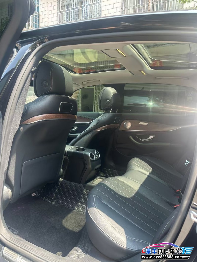 20年奔驰E轿车抵押车出售