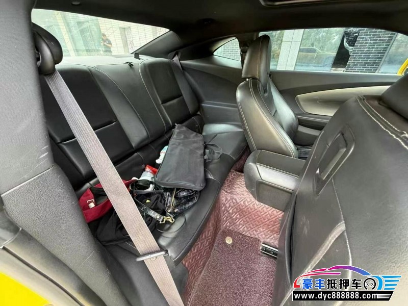 16年雪佛兰科迈罗轿车抵押车出售