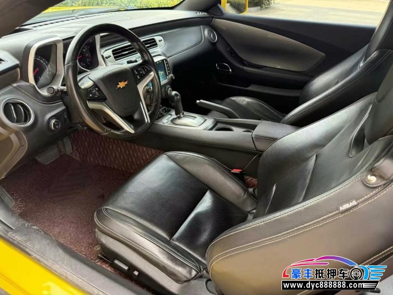 16年雪佛兰科迈罗轿车抵押车出售