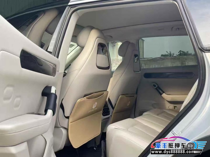 23年零跑C11轿车抵押车出售