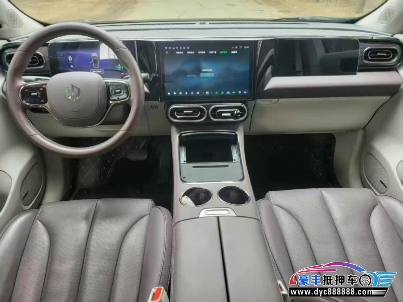 22年零跑C11SUV抵押车出售