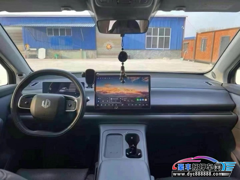 24年零跑C10轿车抵押车出售