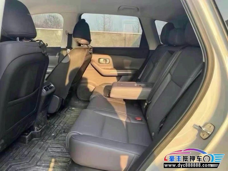 24年零跑C10轿车抵押车出售