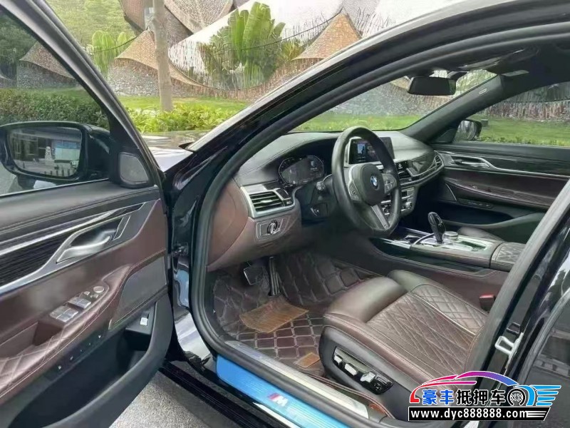22年宝马7系轿车抵押车出售