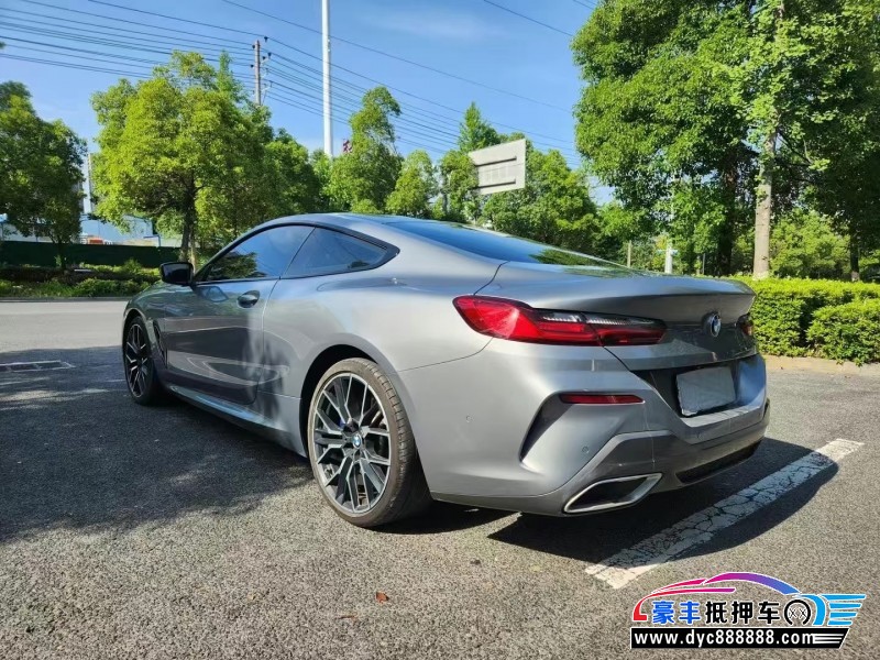 24年宝马8系轿车抵押车出售