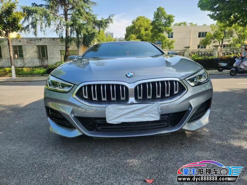 24年宝马8系轿车抵押车出售