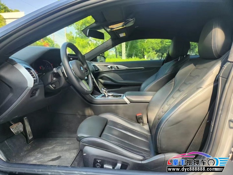 24年宝马8系轿车抵押车出售