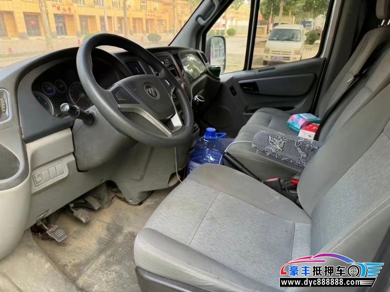 19年福田图雅诺轿车抵押车出售