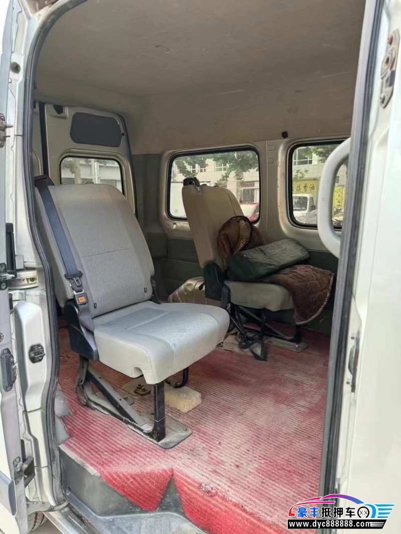 19年福田图雅诺轿车抵押车出售