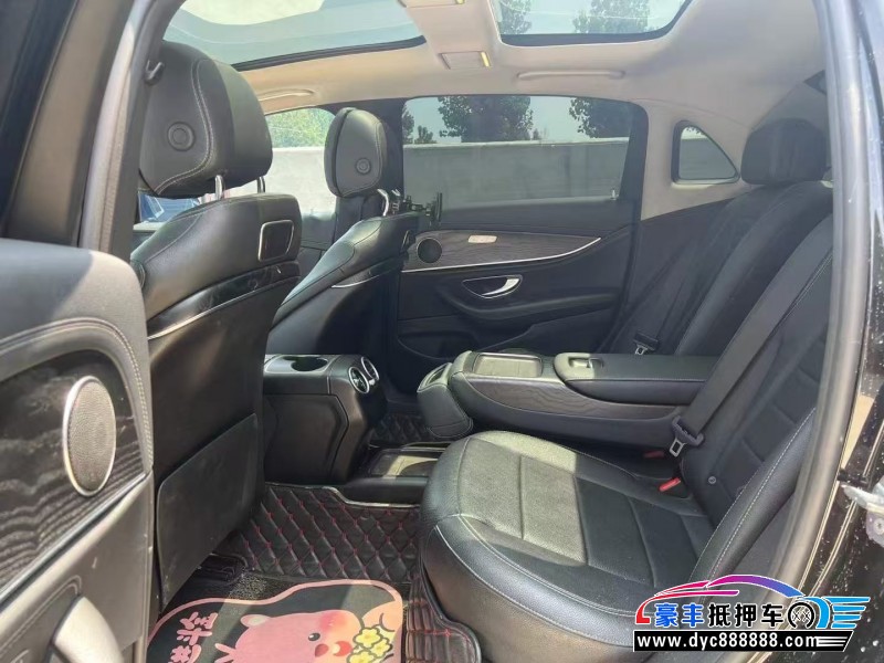 19年奔驰E轿车抵押车出售