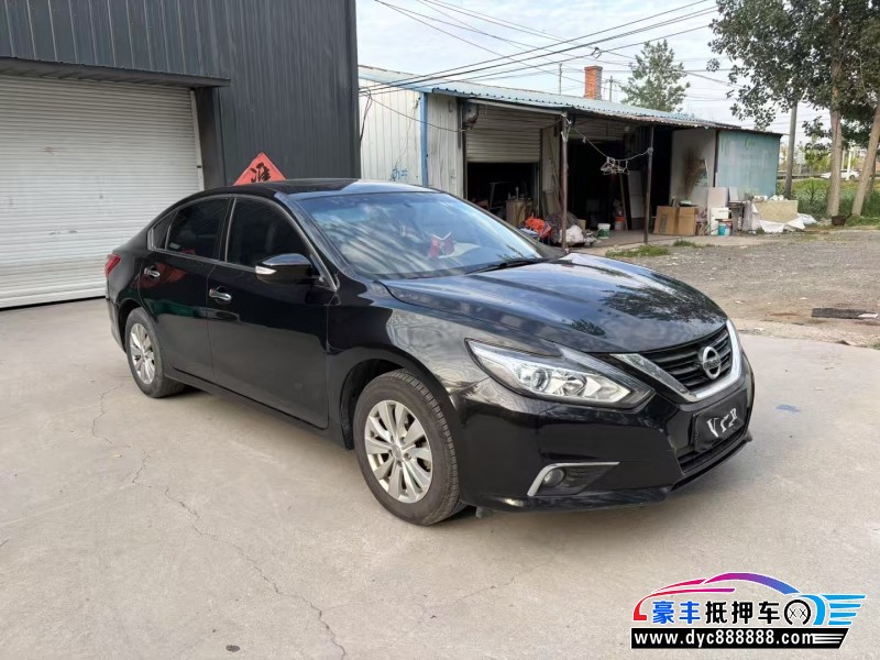 18年日产天籁轿车抵押车出售