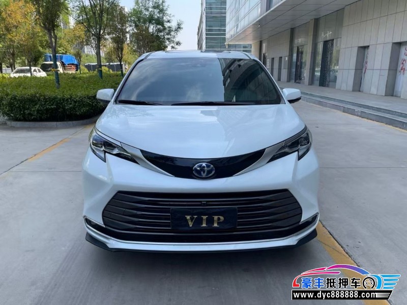 24年丰田塞纳轿车抵押车出售