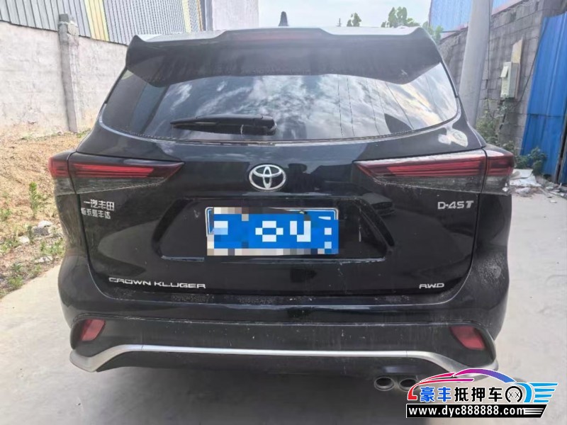 24年丰田皇冠轿车抵押车出售