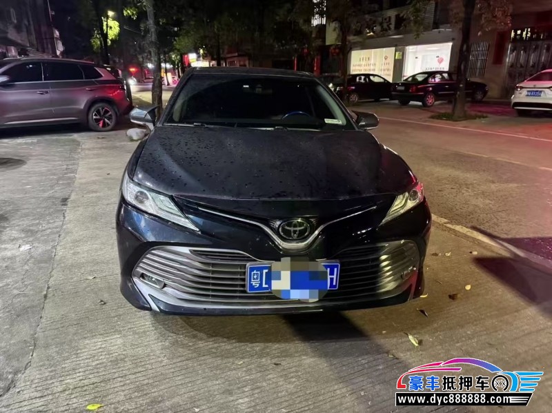 18年丰田凯美瑞轿车抵押车出售