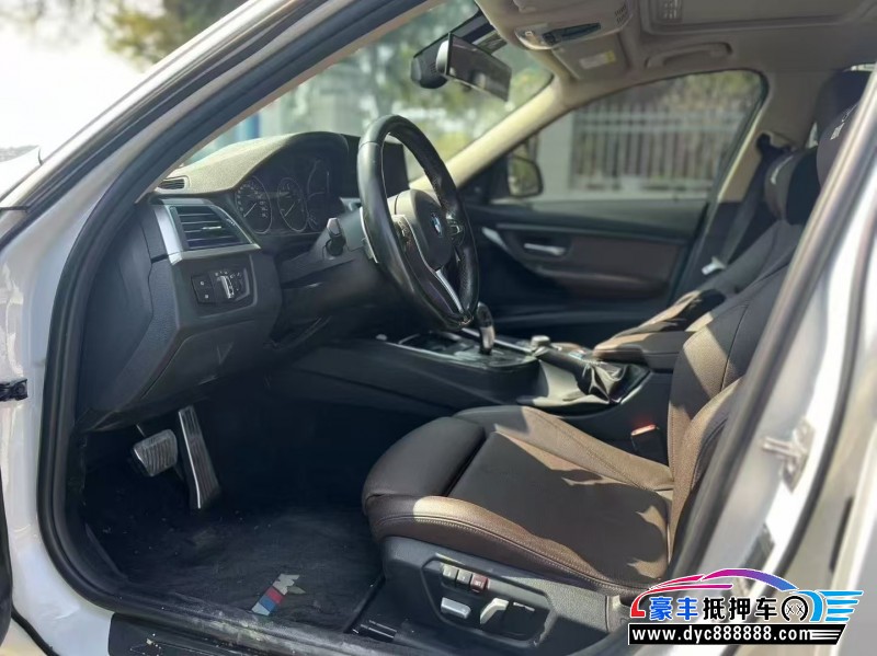 18年宝马3系轿车抵押车出售