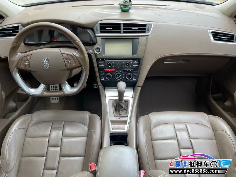 16年雪铁龙DS6轿车抵押车出售