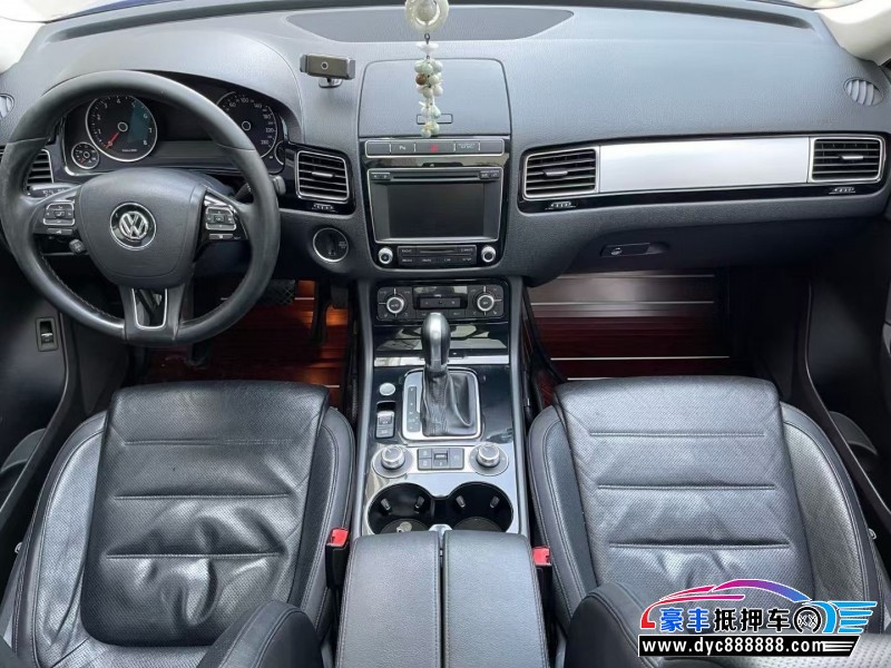 17年大众途锐轿车抵押车出售