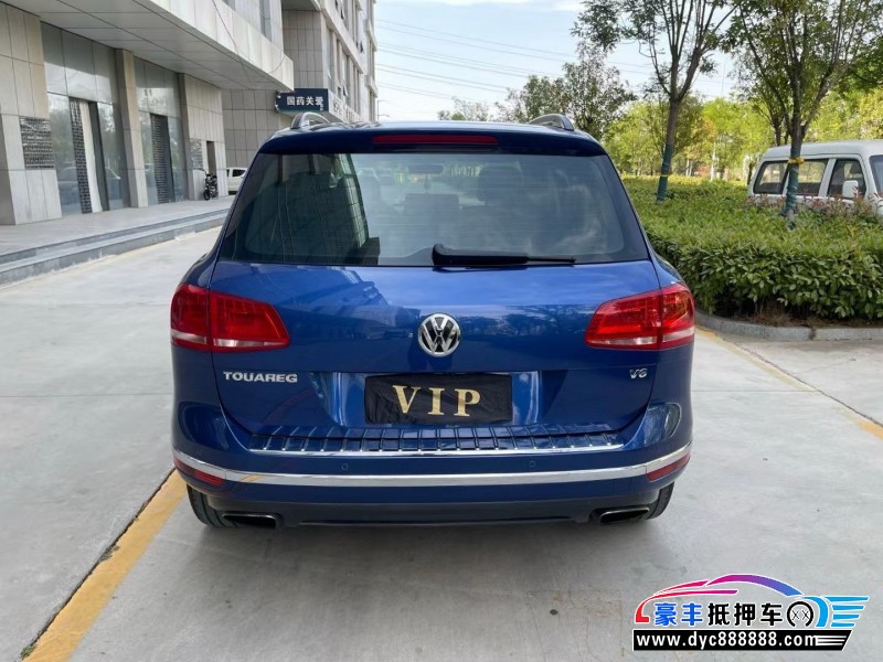 17年大众途锐轿车抵押车出售