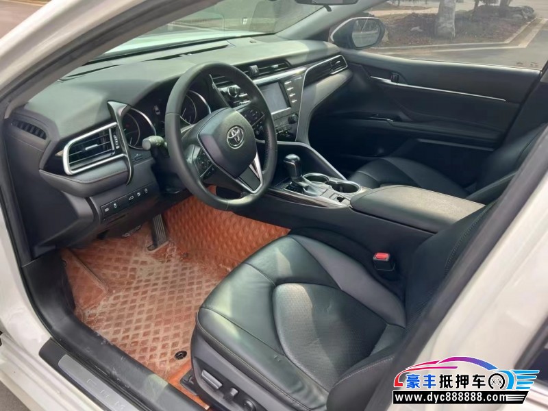 19年丰田凯美瑞轿车抵押车出售