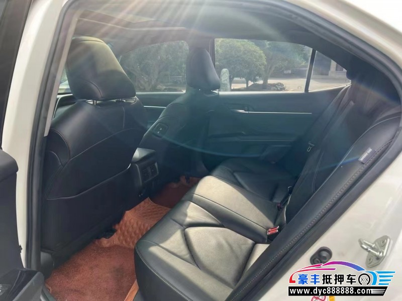 19年丰田凯美瑞轿车抵押车出售