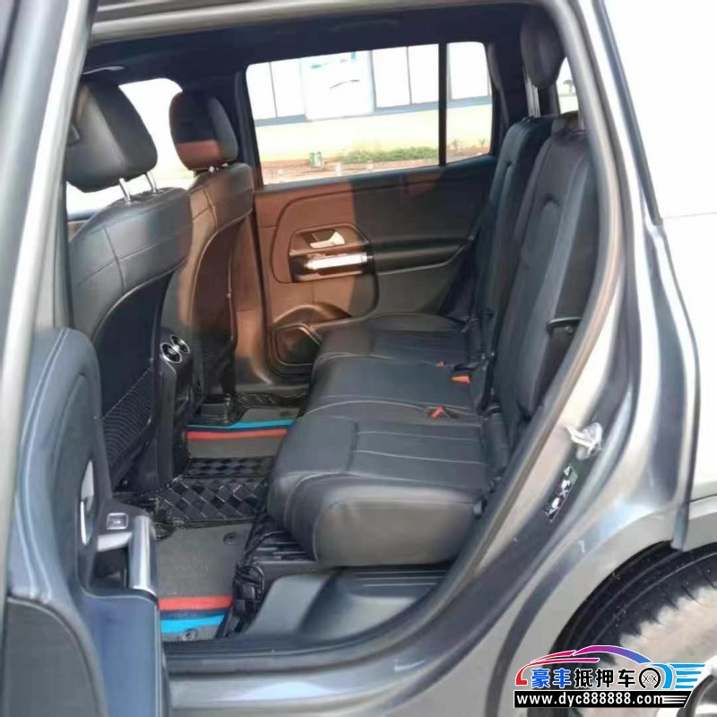 22年奔驰GLBSUV抵押车出售