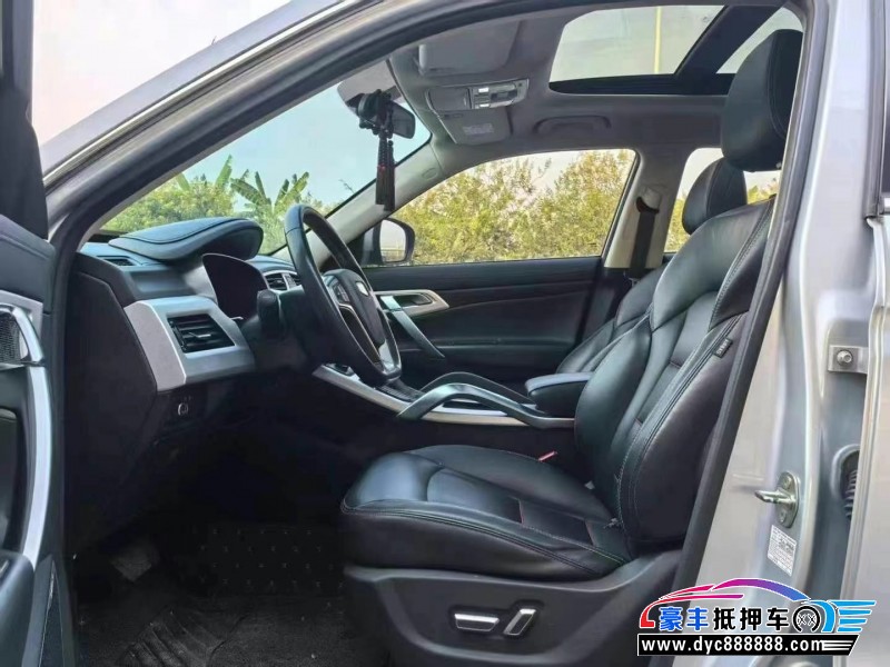 18年吉利博越轿车抵押车出售