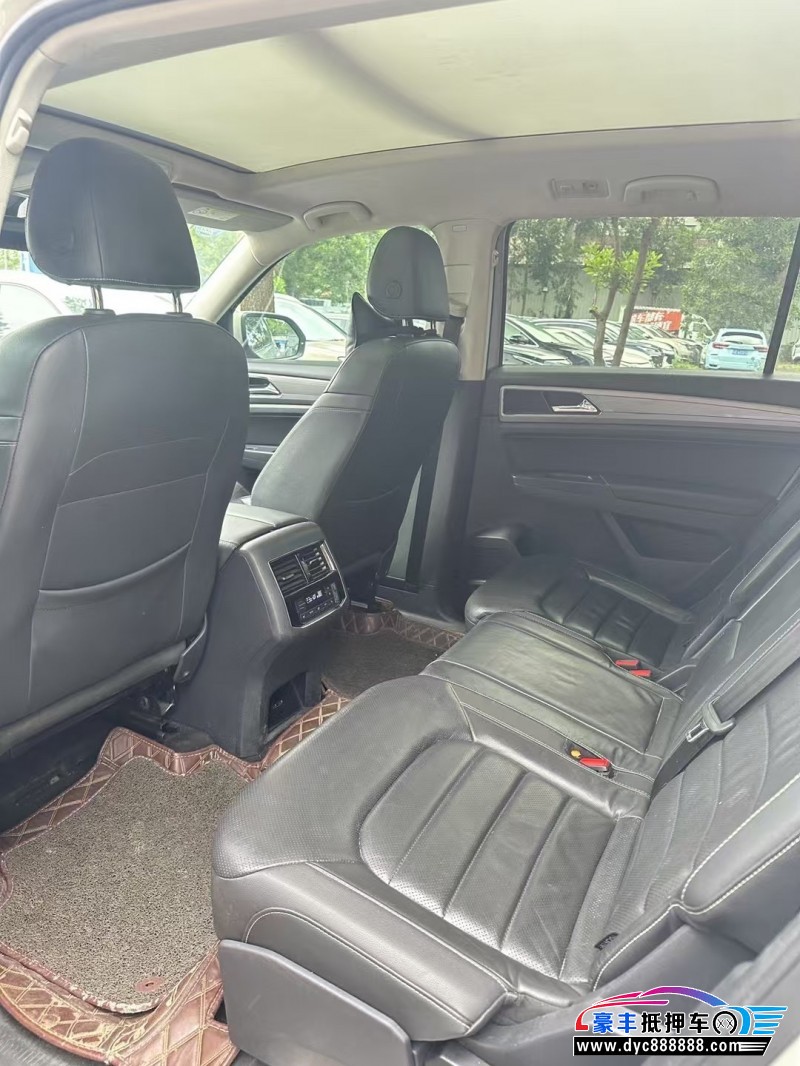 18年大众途昂轿车抵押车出售