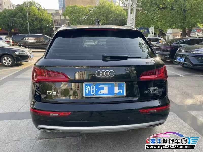 20年奥迪Q5轿车抵押车出售