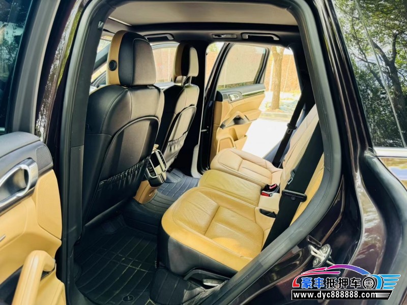 16年保时捷卡宴轿车抵押车出售