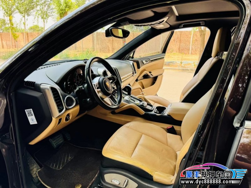 16年保时捷卡宴轿车抵押车出售