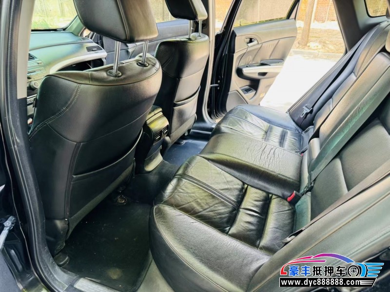 12年本田歌诗图轿车抵押车出售